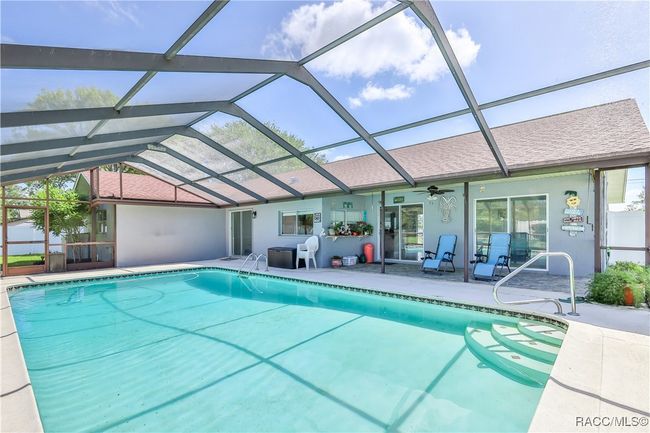 12191 Monarco Ln, House other with 3 bedrooms, 2 bathrooms and 2 parking in SPRING HILL FL | Image 45