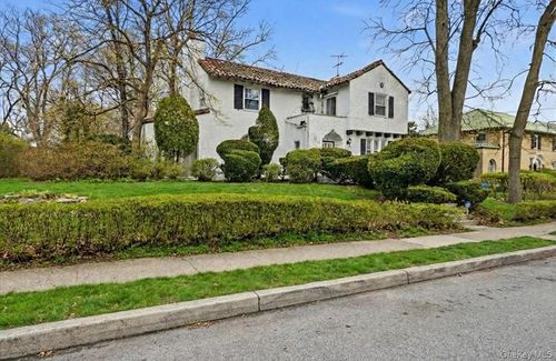 93 Stuyvesant Plz, Mount Vernon, NY, 10552-1412 | Card Image