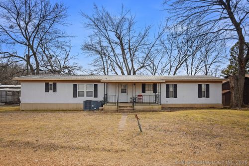 35 Rock Creek Dr, Big Cabin, OK, 74332-4610 | Card Image
