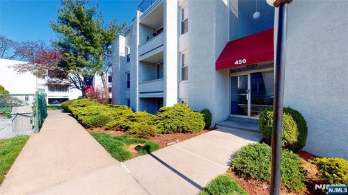 450 River Rd, Nutley, NJ, 07110-3619 | Card Image
