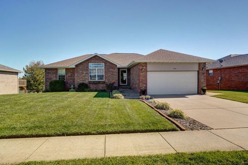 1722 N 25th St, Ozark, MO, 65721-9664 | Card Image