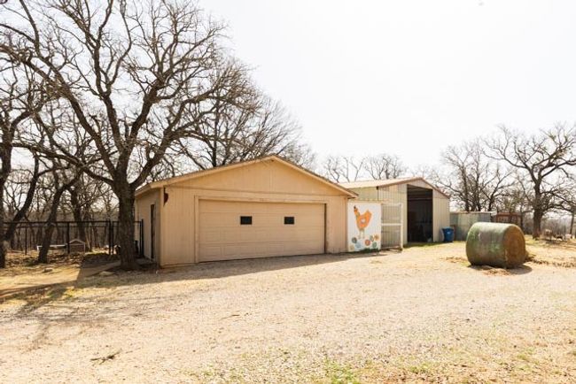 505 Spring Valley Rd, House other with 4 bedrooms, 3 bathrooms and null parking in Paradise TX | Image 39