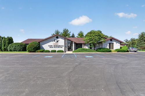 703 W Chapel Pike, Marion, IN, 46952-1850 | Card Image