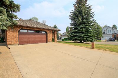 3 Dickenson Close, House detached with 4 bedrooms, 3 bathrooms and 6 parking in Red Deer AB | Image 2