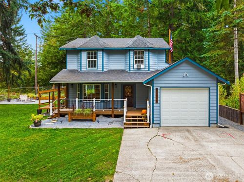 17715 Vine Ln Se, Yelm, WA, 98597-9095 | Card Image