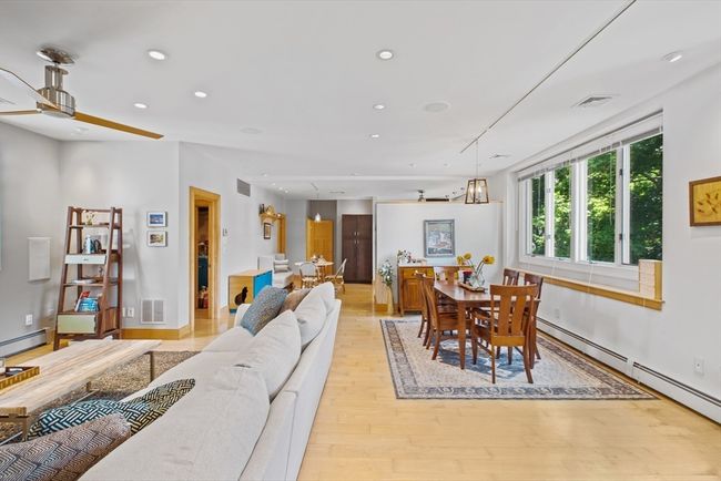APT-6 - 10 Ingalls Ct, Condo with 2 bedrooms, 1 bathrooms and 2 parking in Melrose MA | Image 4