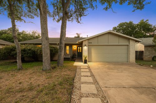 3913 Leafield Dr, Austin, TX, 78749-3218 | Card Image