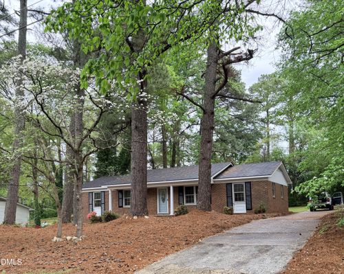 4324 Woodlawn Drive, Raleigh, NC, 27616 | Card Image
