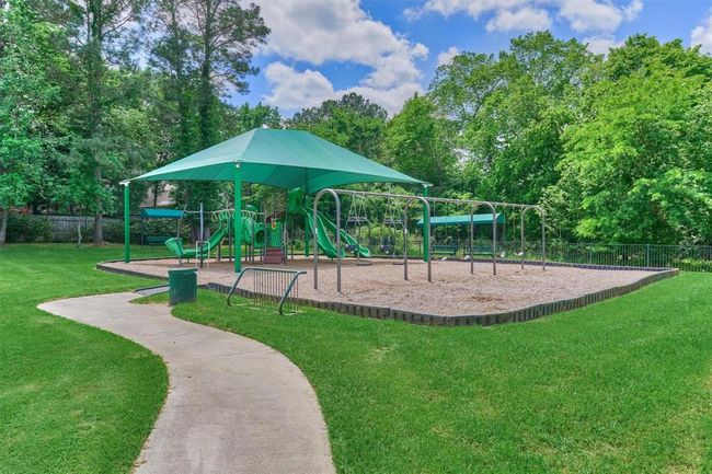 The community playground is just a few blocks from the property. | Image 42