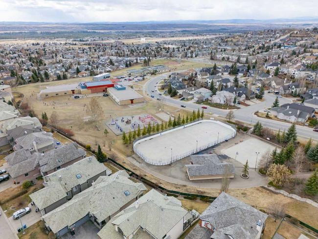 461 Sienna Heights Hill Sw, House other with 3 bedrooms, 3 bathrooms and 4 parking in Calgary AB | Image 46