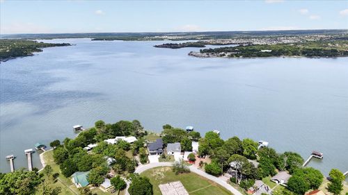 11740 East Ct, Azle, TX, 76020-5532 | Card Image