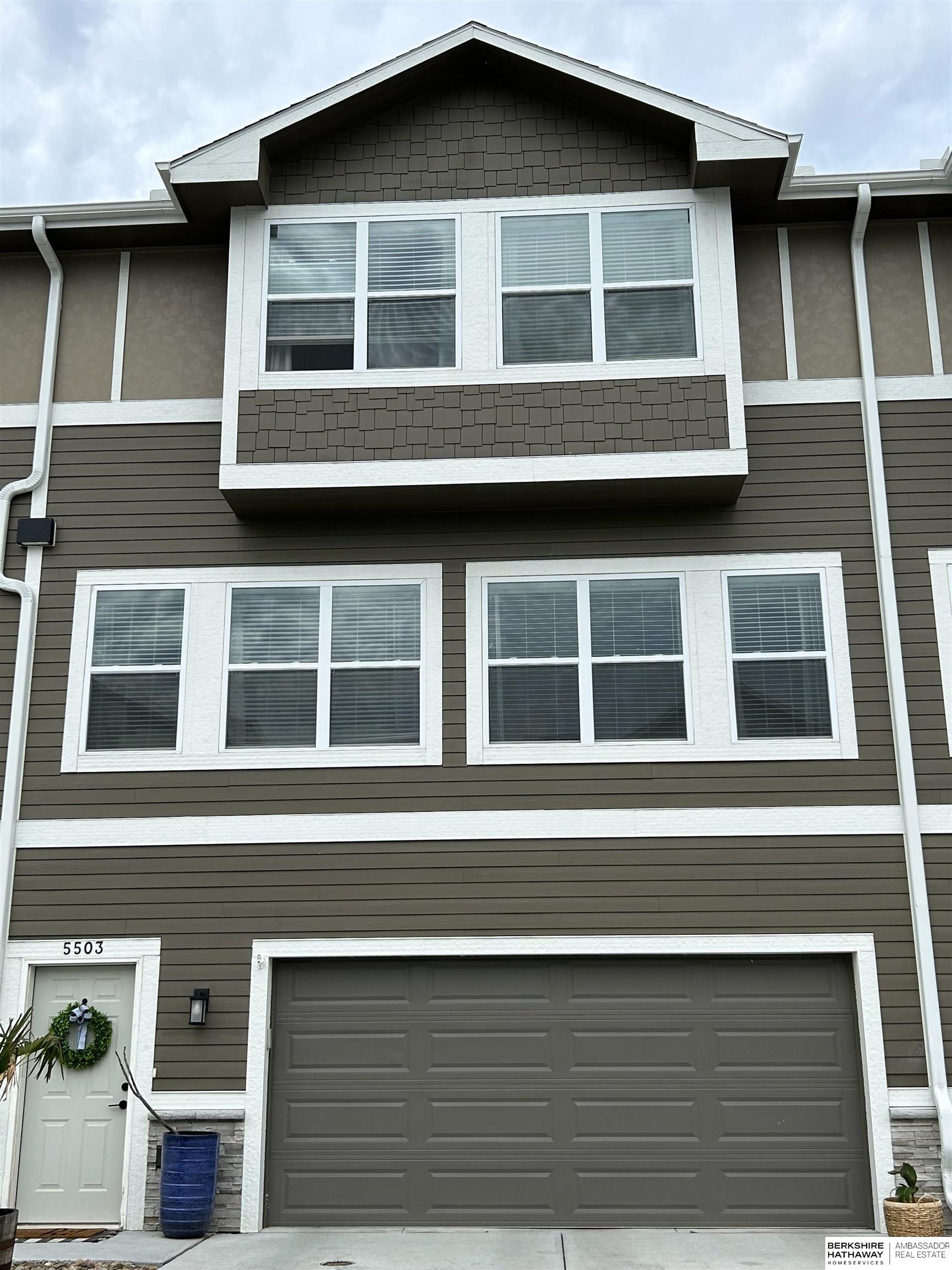 208th Ct, Elkhorn, NE 68022