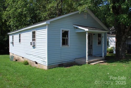 1950 Gay Street, Statesville, NC, 28625 | Card Image