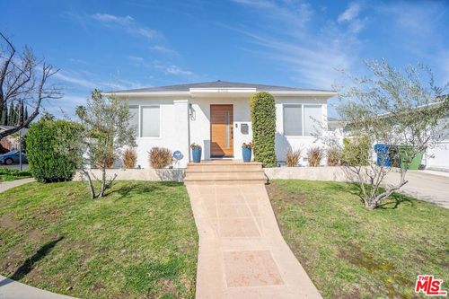 5705 Jamieson Ave, Encino, CA, 91316-1043 | Card Image
