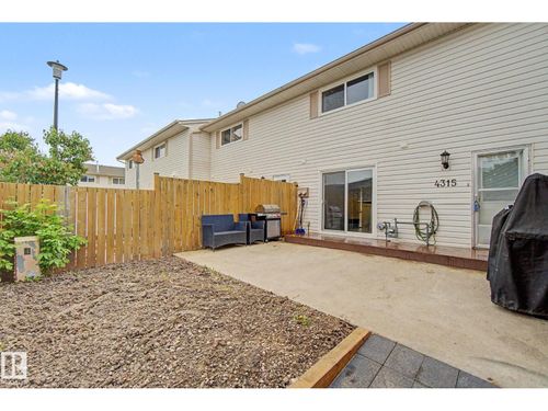 4315 46 St, Stony Plain, AB, T7Z1J5 | Card Image