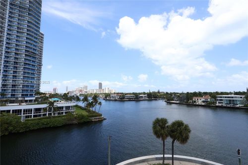 apt-543-20515 E Country Club Dr, Aventura, FL, 33180-3442 | Card Image
