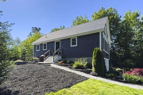 371 Union Rd, Waldoboro, ME, 04572-5823 | Card Image