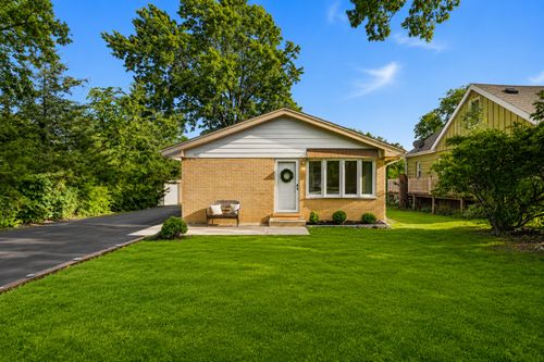849 Red Oak St, Addison, IL, 60101-7744 | Card Image