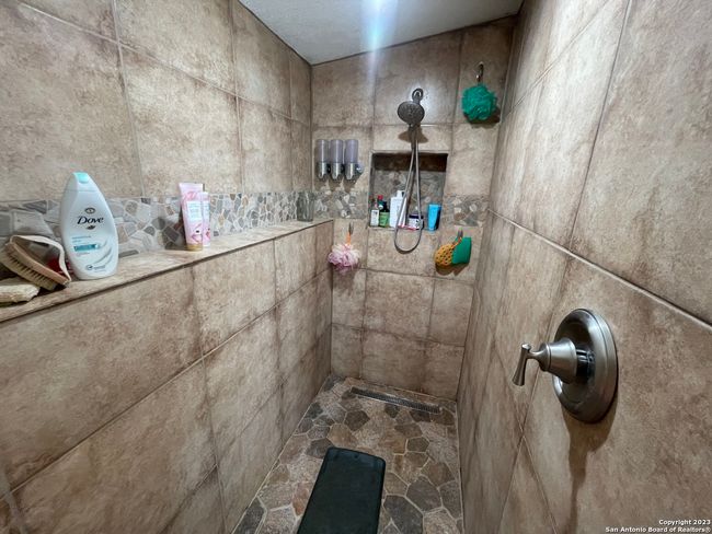 792 Alamo Beach Rd, House other with 6 bedrooms, 5 bathrooms and null parking in Pipe Creek TX | Image 54