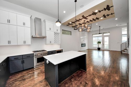 1512 Malone St, Houston, TX, 77007-3133 | Card Image