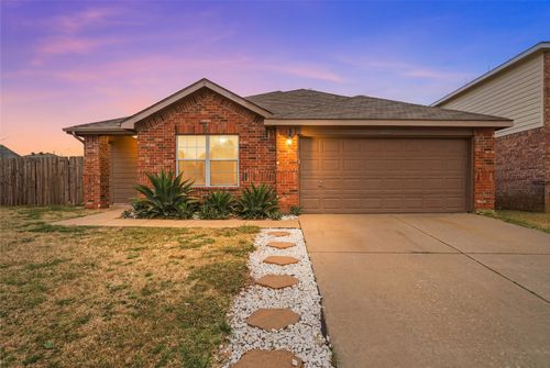 10809 Deer Trl, Fort Worth, TX, 76140-5585 | Card Image