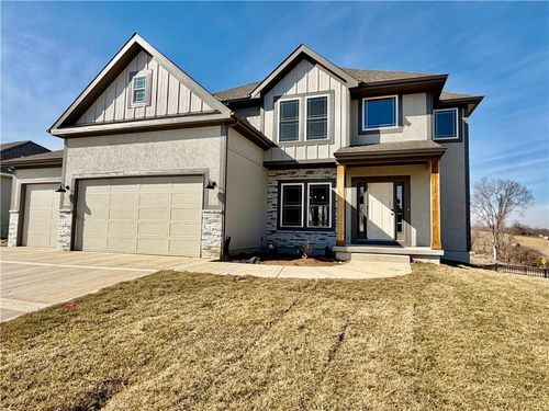 1984 Longview Ct, Kansas City, MO, 64134 | Card Image