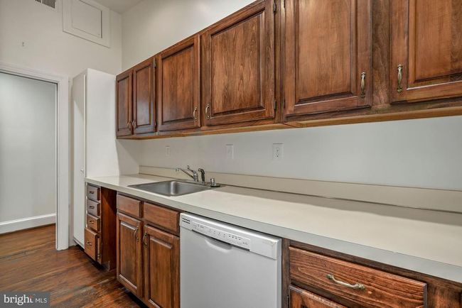 APT-7 - 3333 N St Nw, Condo with 2 bedrooms, 3 bathrooms and null parking in WASHINGTON DC | Image 11