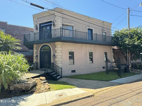 2475 Memphis St, Hernando, MS, 38632-1740 | Card Image
