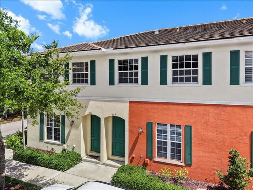 704 Sw 2nd Ave, Pompano Beach, FL, 33060-8370 | Card Image