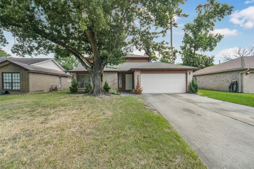 3638 Village Grove Dr, Humble, TX, 77396-4034 | Card Image