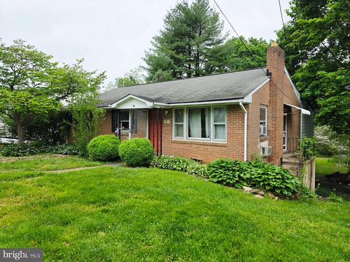 217 Main St, DELTA, PA, 17314-8954 | Card Image