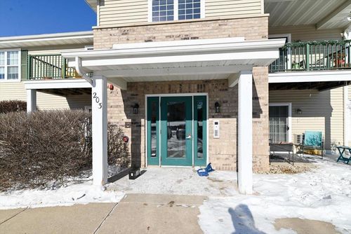 unit-104-203 Kearney Way, Waunakee, WI, 53597-2413 | Card Image