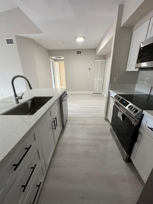 apt-301-2120 W Preserve Way, Miramar, FL, 33025-6599 | Card Image