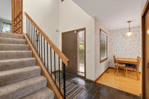 6701 W 82nd St, Bloomington, MN, 55438-1265 | Card Image