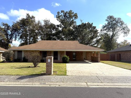 401 Raintree Trl, Lafayette, LA, 70507-3717 | Card Image