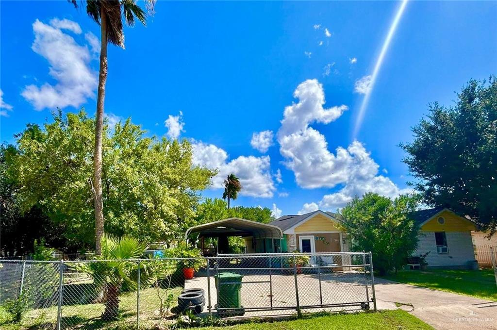 Charles Cir, Alamo, TX 78516