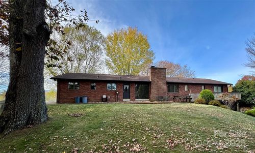 165 Strawberry Ln, Clyde, NC, 28721-8638 | Card Image