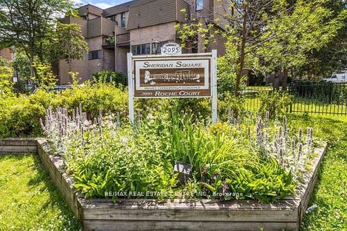 124-2095 Roche Crt, Mississauga, ON, L5K2C8 | Card Image