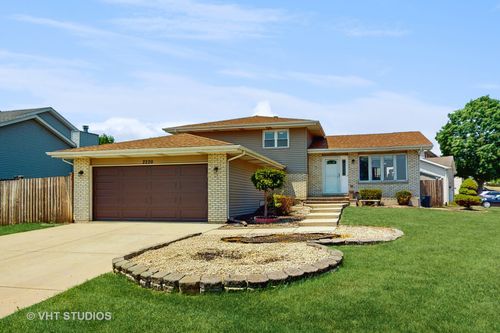 2220 Manico Dr, Crest Hill, IL, 60403-1890 | Card Image