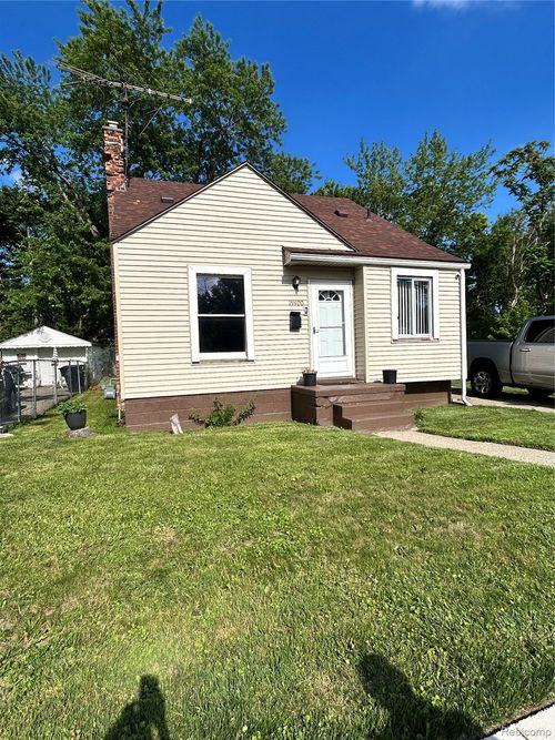 19400 Healy St, Detroit, MI, 48234-2154 | Card Image