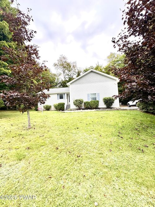 410 Martin St, Forest City, PA, 18421-9588 | Card Image