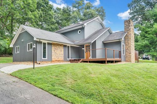 422 Willow Creek Rd, Rocky Mount, VA, 24151-5103 | Card Image