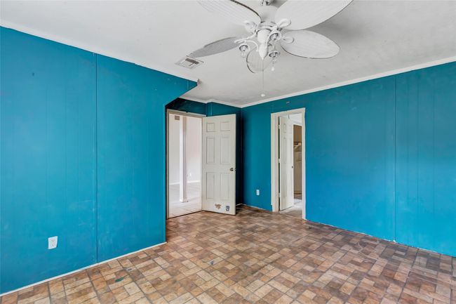 906 N Chamfer Way, House other with 4 bedrooms, 2 bathrooms and 2 parking in Crosby TX | Image 16