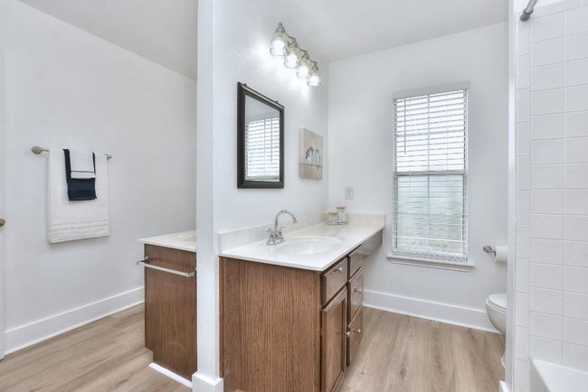 Notice the unique design in this back-2-back dual vanity! | Image 27