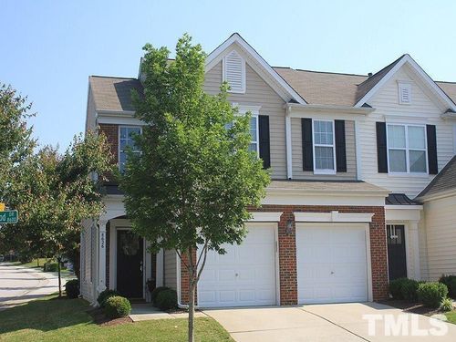 8626 Thunderwood Dr, Raleigh, NC, 27617-8721 | Card Image