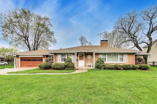 8012 W Davis St, Niles, IL, 60714-1506 | Card Image