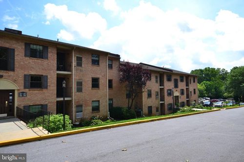 3022-3022 Valley Dr, WEST CHESTER, PA, 19382-6336 | Card Image