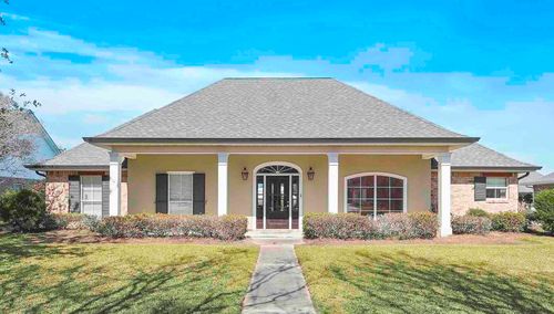 403 Apache Rd, Houma, LA, 70360-6040 | Card Image