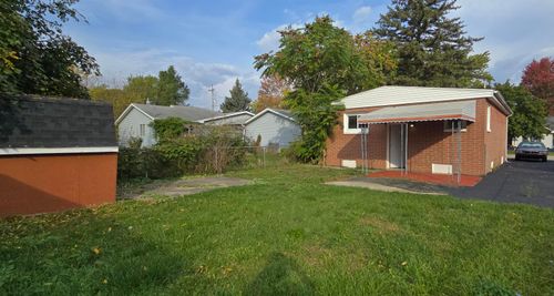 1230 E Decamp St, Burton, MI, 48529-1108 | Card Image