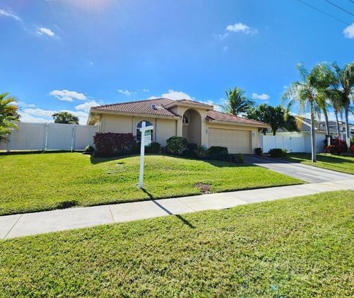 426 Se 3rd Pl, Dania Beach, FL, 33004-4704 | Card Image